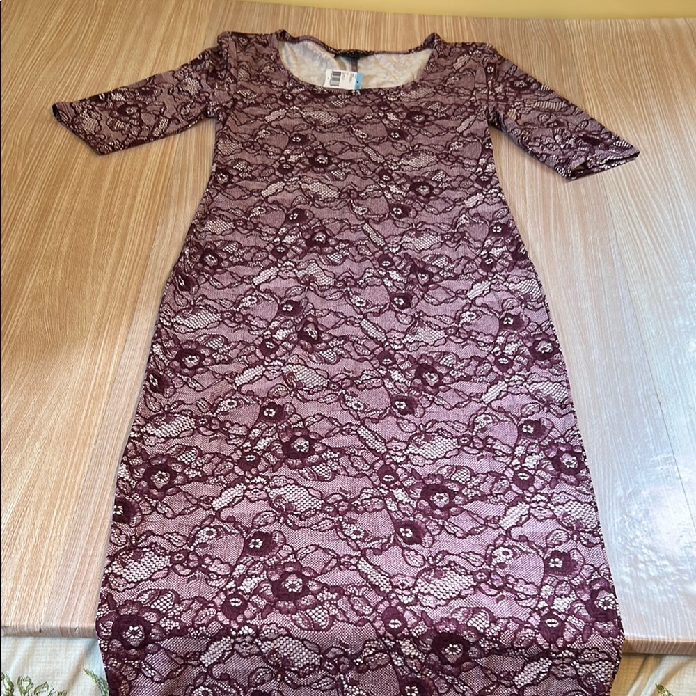 Metaphor dress burgundy and white